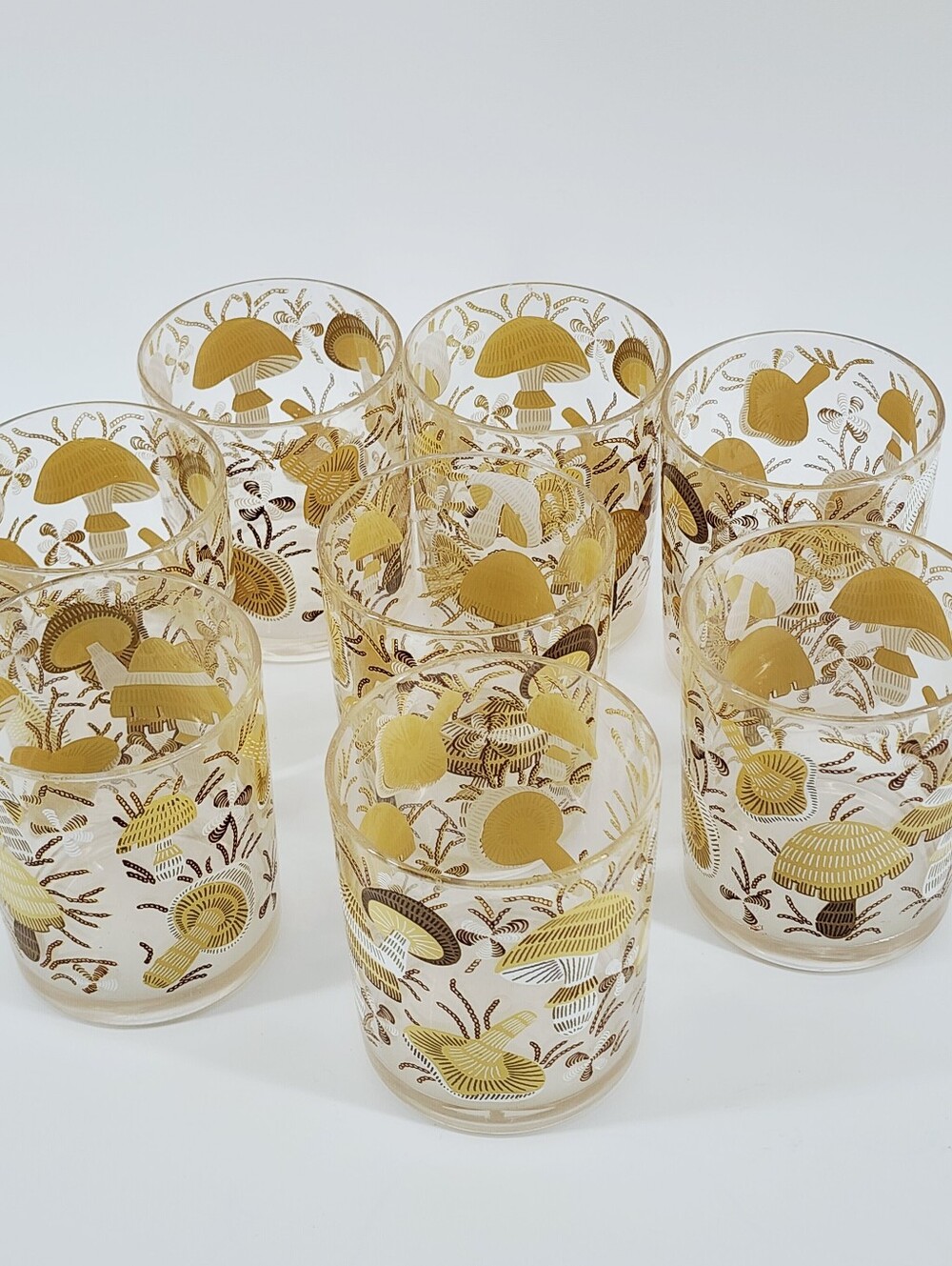 Vintage 70s H.J. Stotter Mushroom 8pc Set Plasticware Tumblers MCM Kitschy Retro